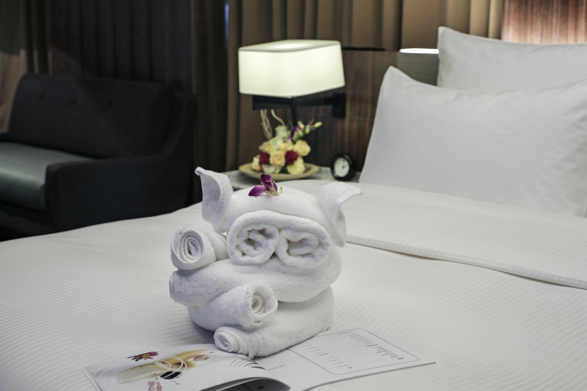 Chongqing The Lotus Hotel Экстерьер фото